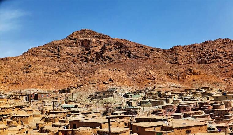 ماخونیک روستای آدم کوچولوهای ایران